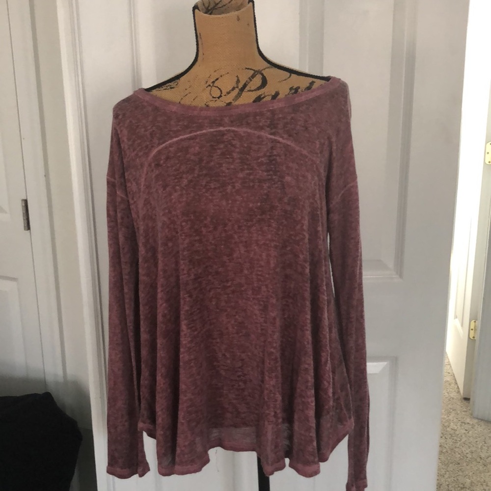 Long sleeve light sweater